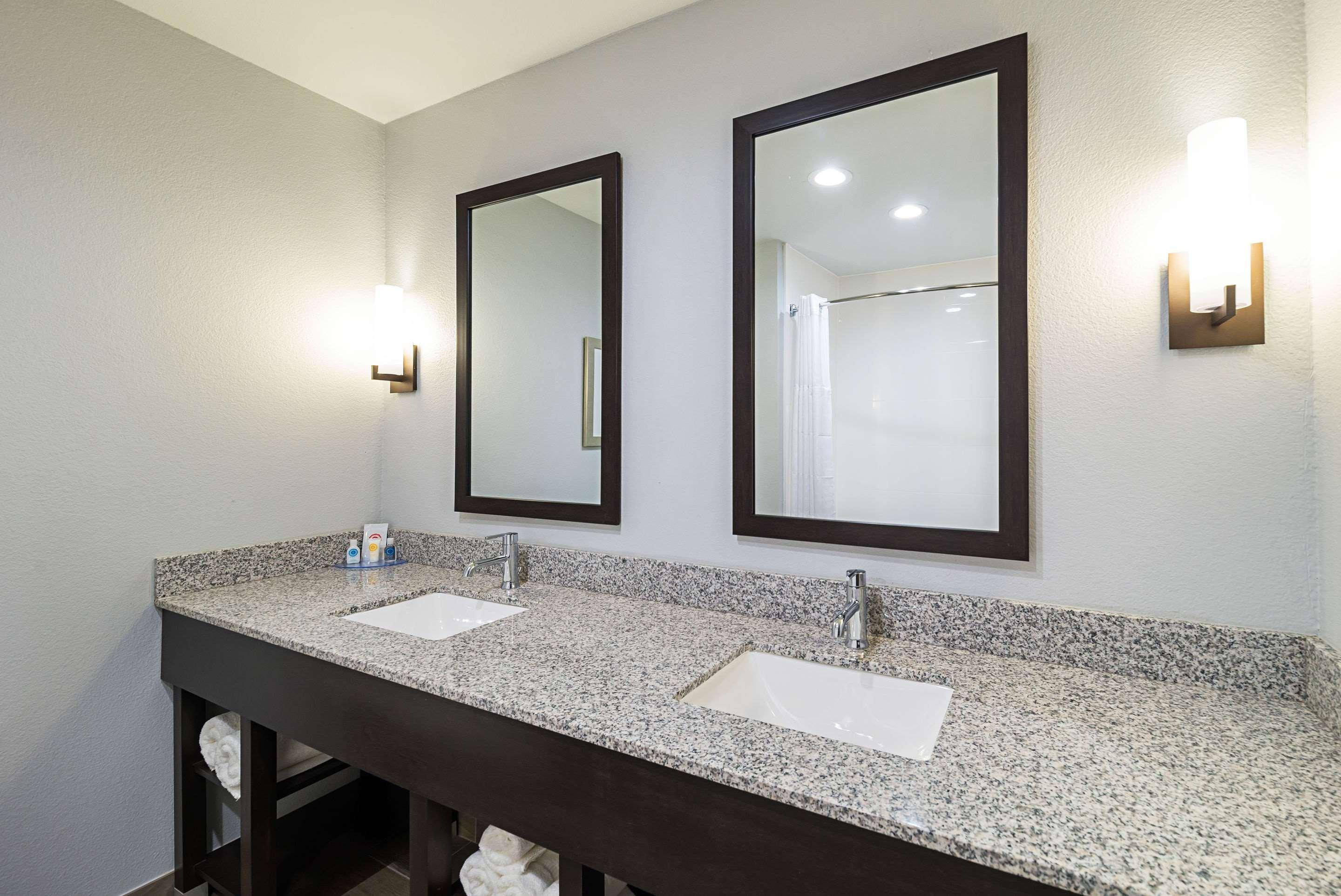 Comfort Inn & Suites Oklahoma City Near Bricktown Luaran gambar